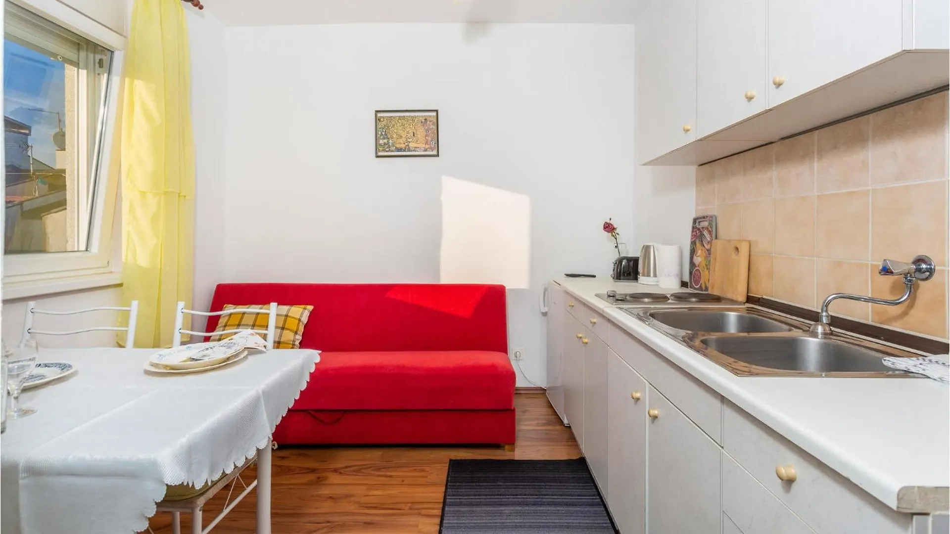 1 Bedroom Awesome Apartment In Njivice